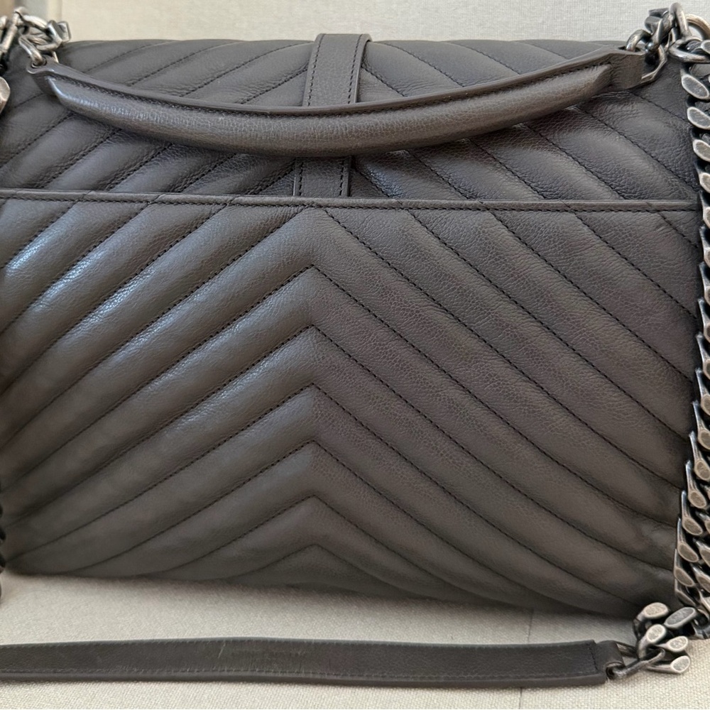 Saint Laurent Gray Chevron Quilted Leather Shoulder Bag with YSL Logo - Picture 2 of 4